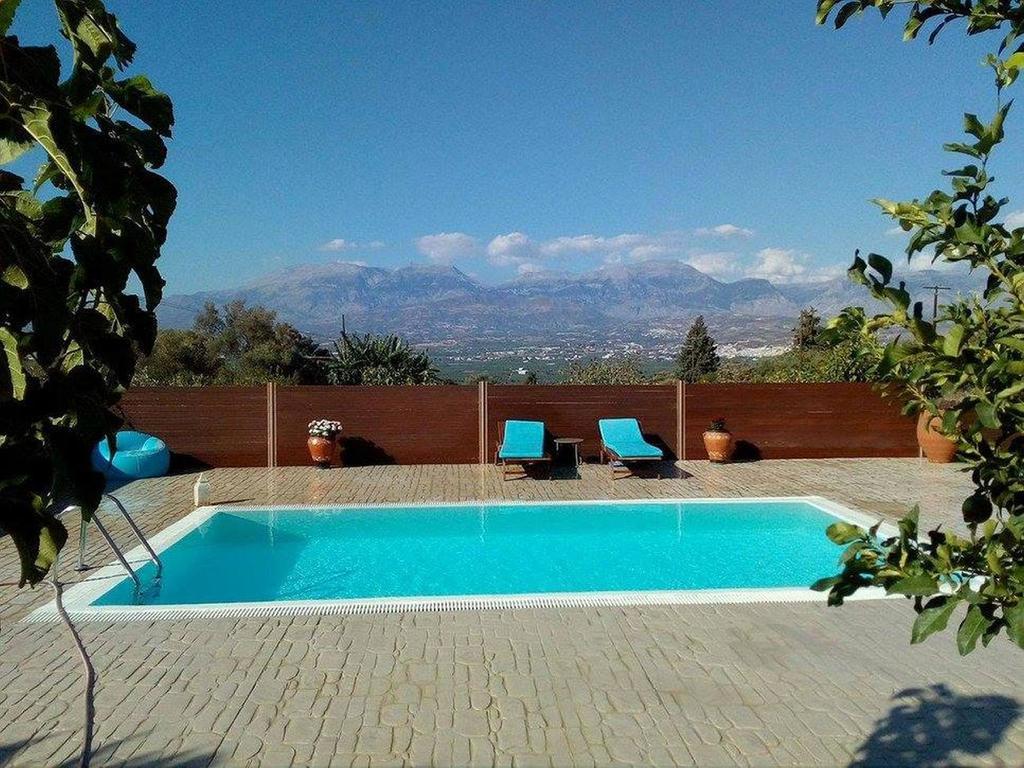 House Veggera - Private Swimming Pool Guest House Pombia Exterior foto